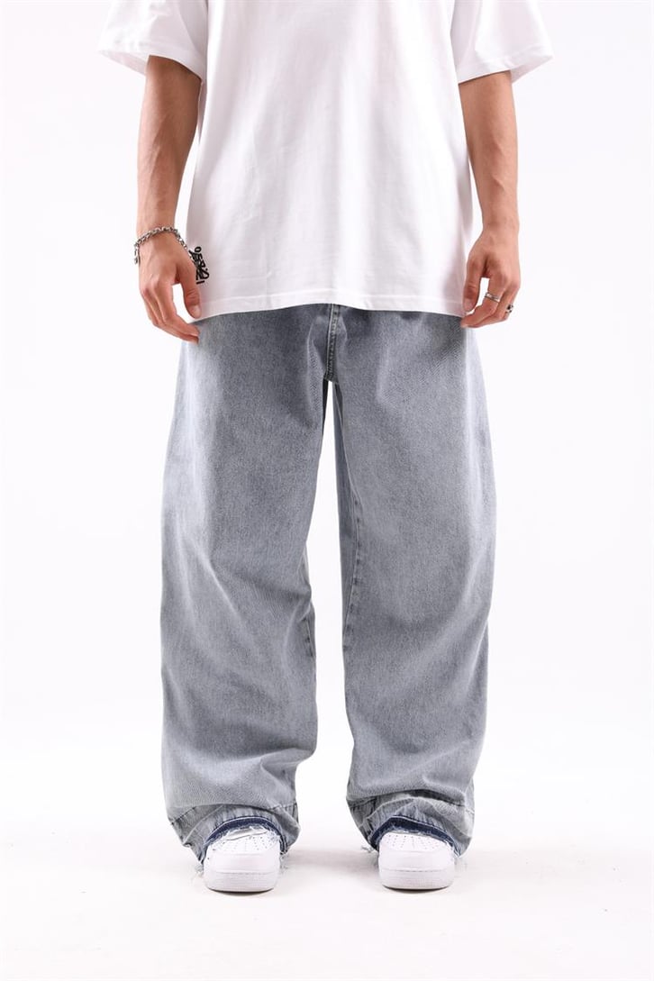 Paça Detaylı Extra Baggy Jean