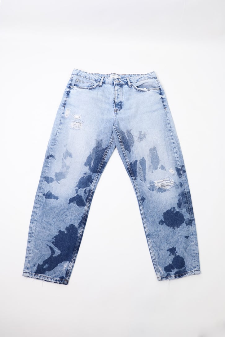 Painted Yırtık Detaylı Mom Fit Jean