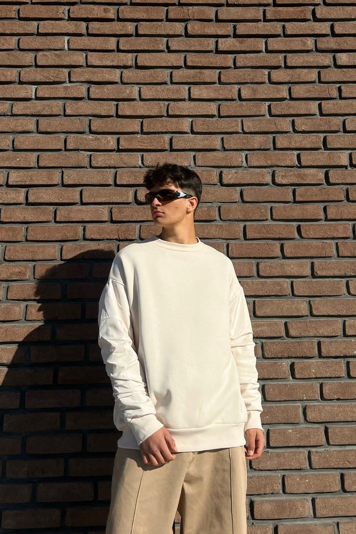 Paraşüt Kumaş Detay Bej Oversize Sweatshirt