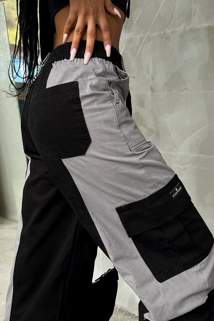 Parçalı Cep Detay Siyah Baggy Pantolon