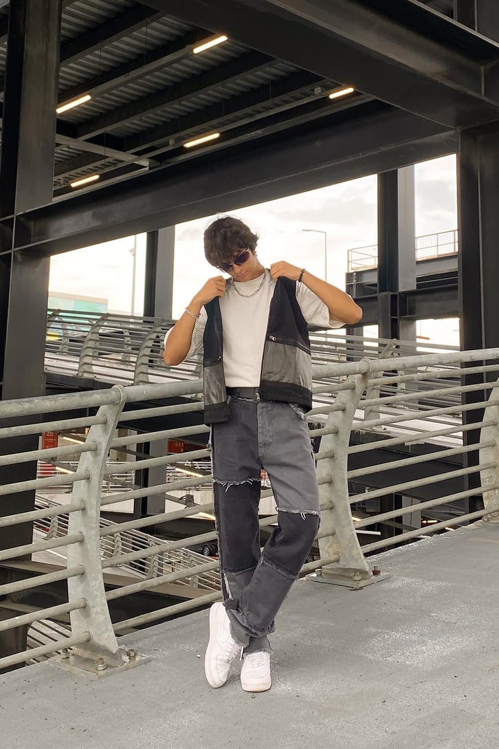 Parçalı Püskül Detay Acid Wash Baggy Jean