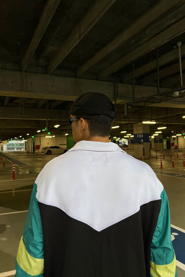 Parçalı Siyah Zipper Ceket