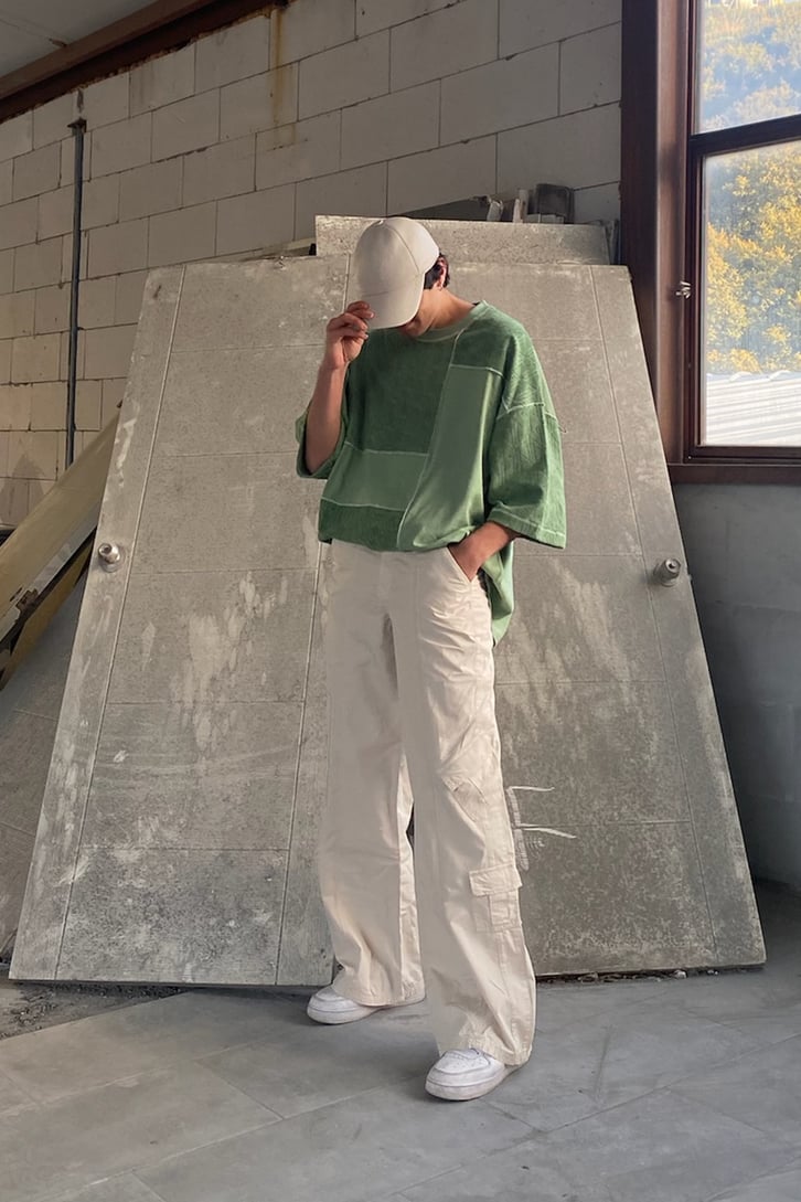 Partial Glyph Desenli Yeşil Oversize Tshirt