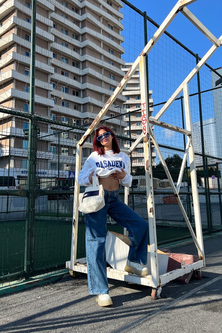 Pasadena Baskılı Beyaz Sweatshirt