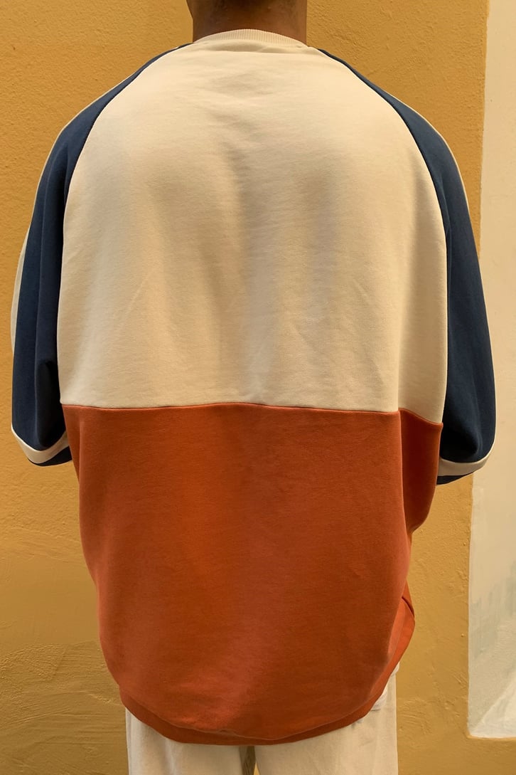 PASTEL RENK İŞLEMELİ SWEATSHIRT