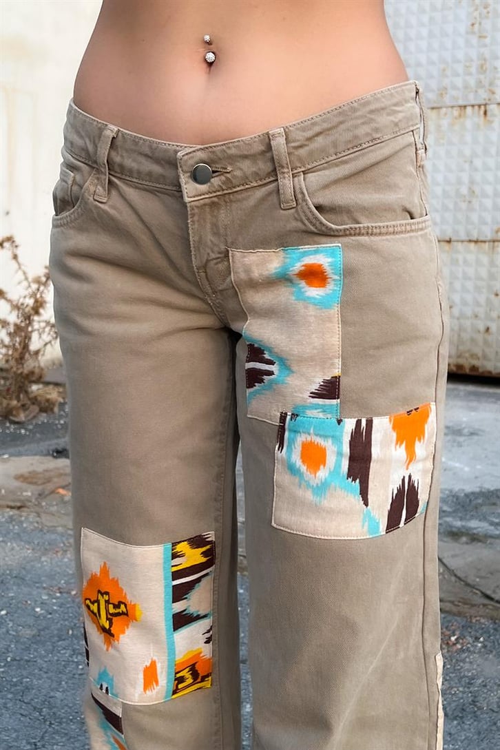 Patch Detay Bej Baggy Jean