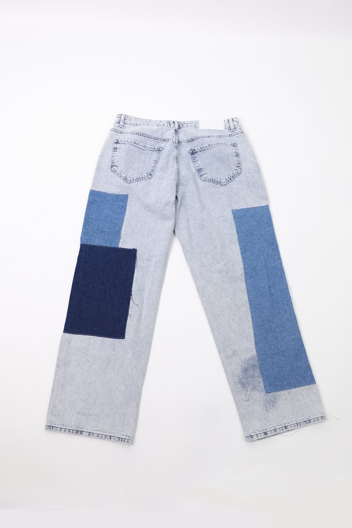Patch Detaylı Buz Mavi Baggy Jean