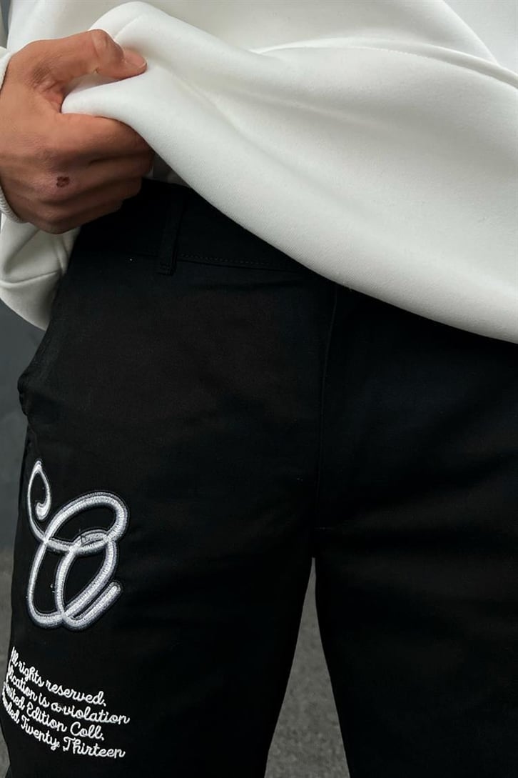 Patch Detaylı Siyah Baggy Pantolon