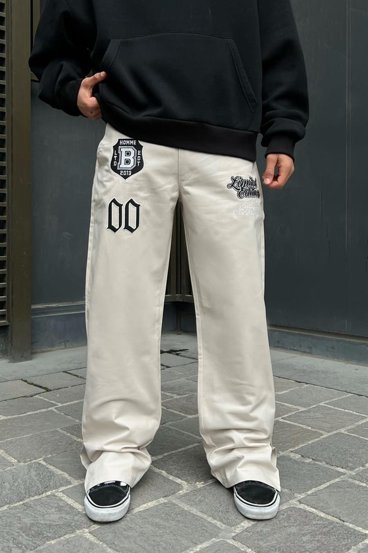 Patch Detaylı Taş Rengi Baggy Pantolon