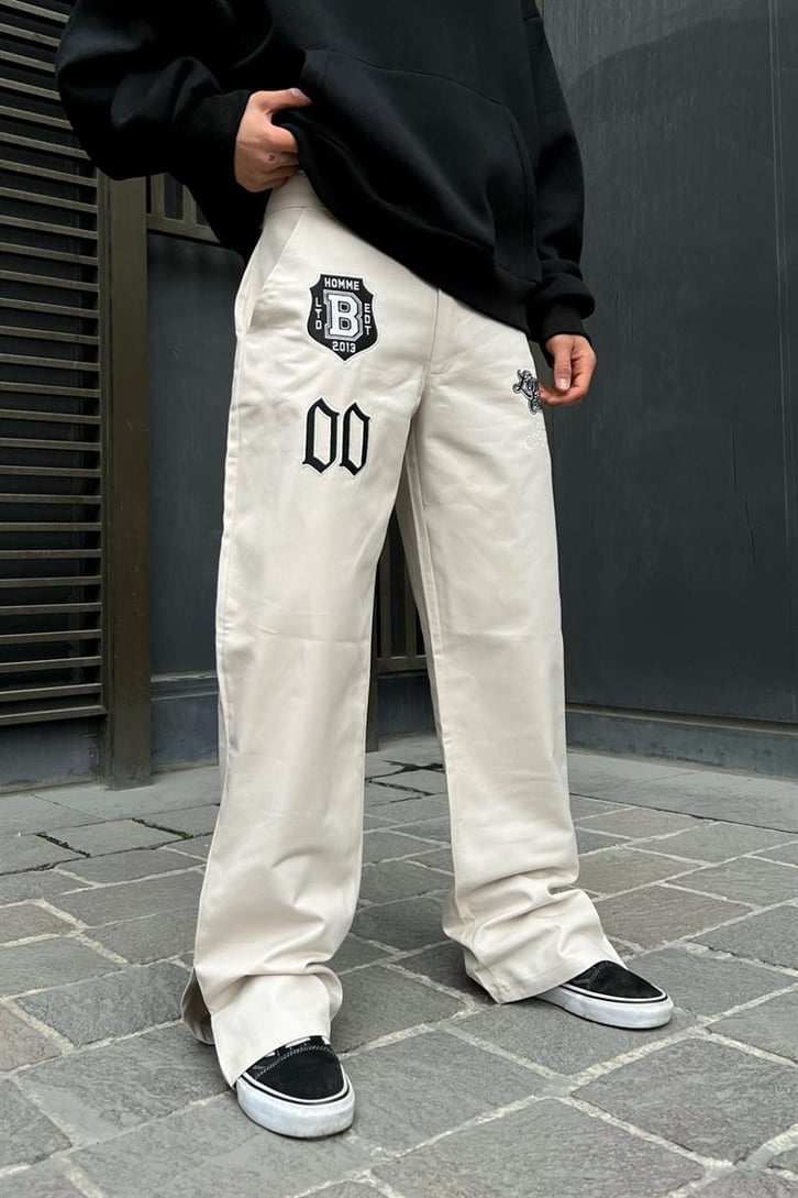 Patch Detaylı Taş Rengi Baggy Pantolon