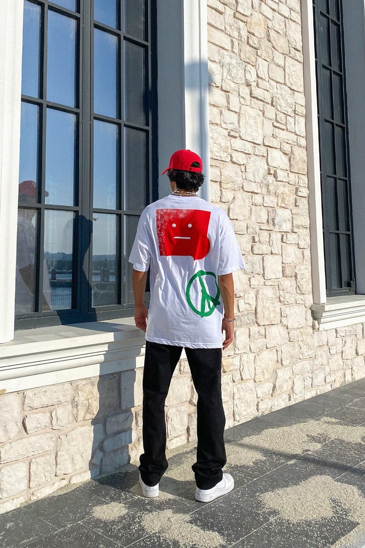 Peace Nakışlı  Beyaz Oversize Tshirt