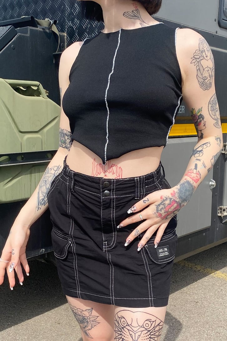 Piece Patched Sıfır Kol Siyah Crop
