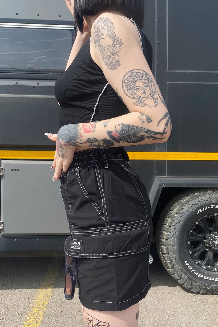 Piece Patched Sıfır Kol Siyah Crop