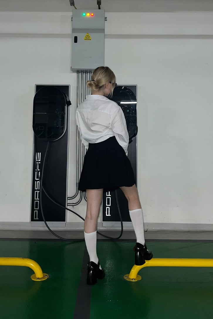 Pileli Siyah Mini Etek