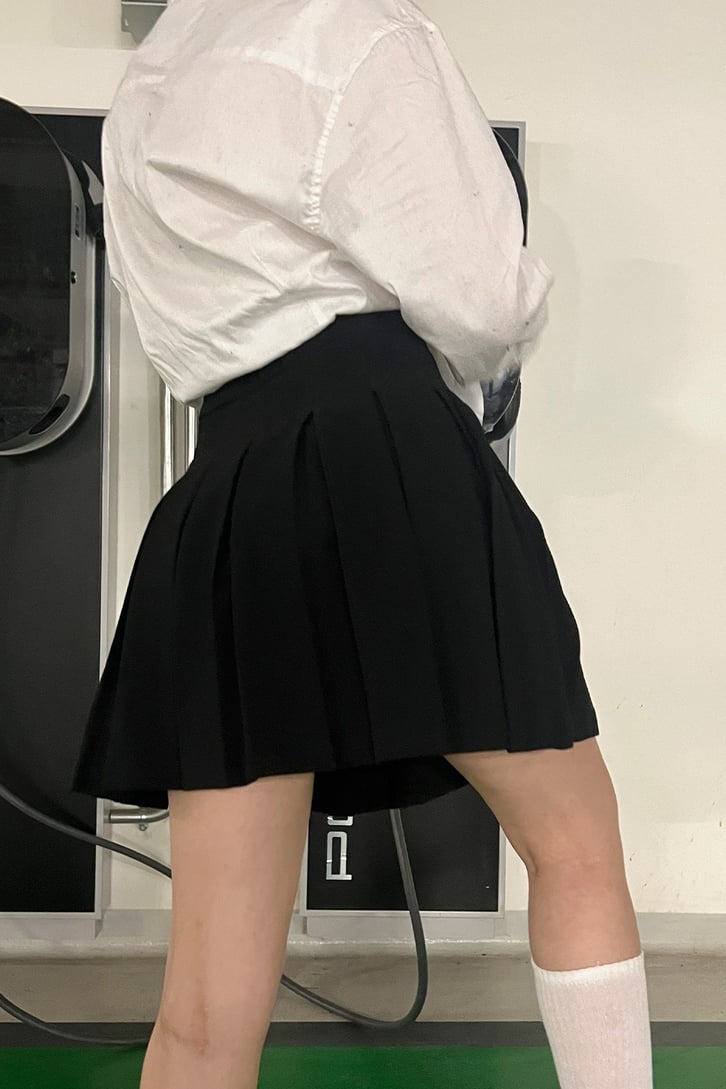 Pileli Siyah Mini Etek