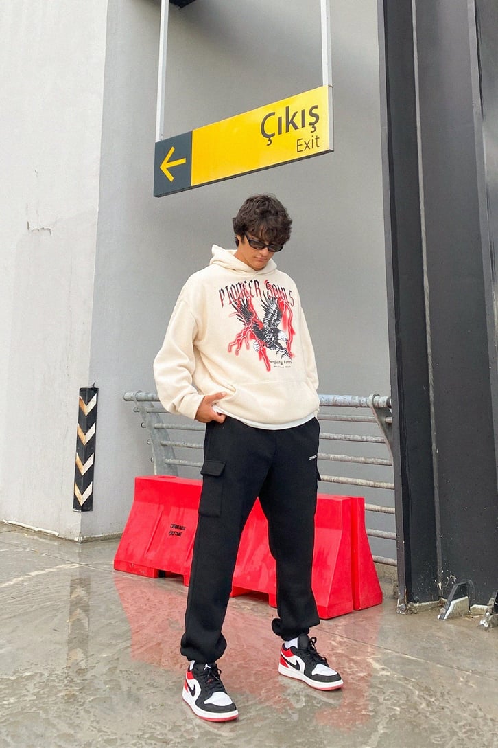 Pioneer Souls Baskılı Krem Oversize Sweatshirt