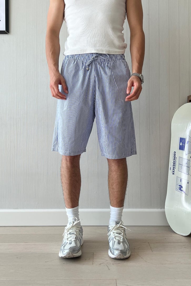 PJ Vibe İnce Çizgili Poplin Şort