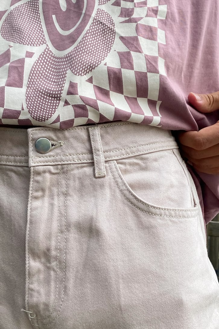 Pocket Detail Bej Baggy Jean