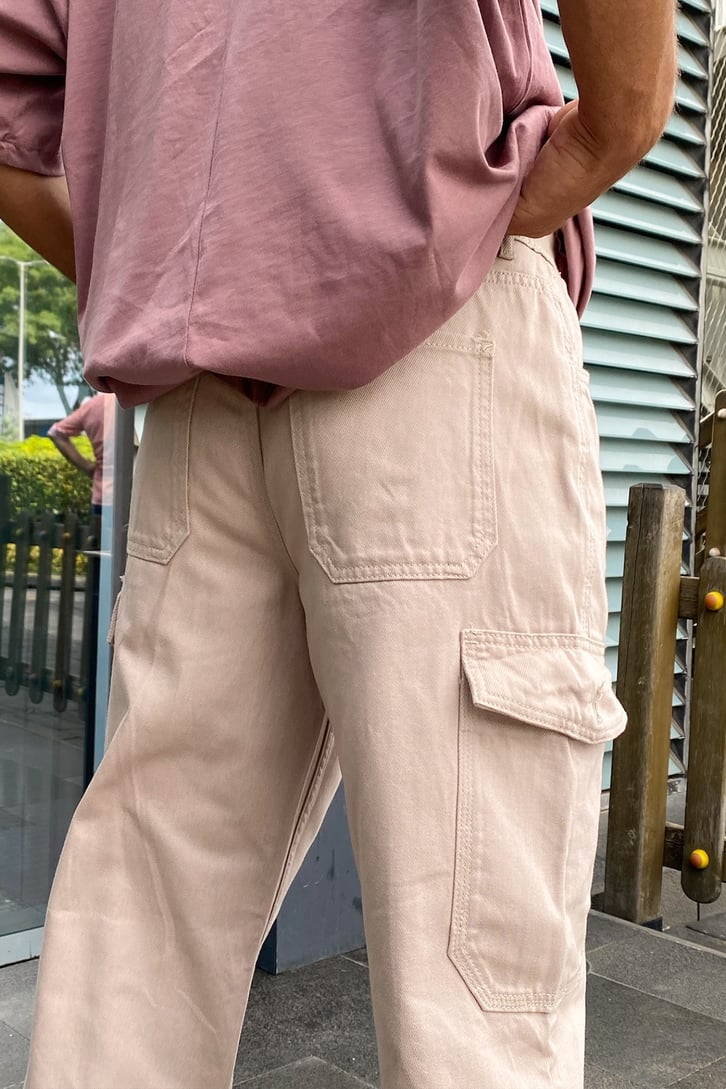 Pocket Detail Bej Baggy Jean