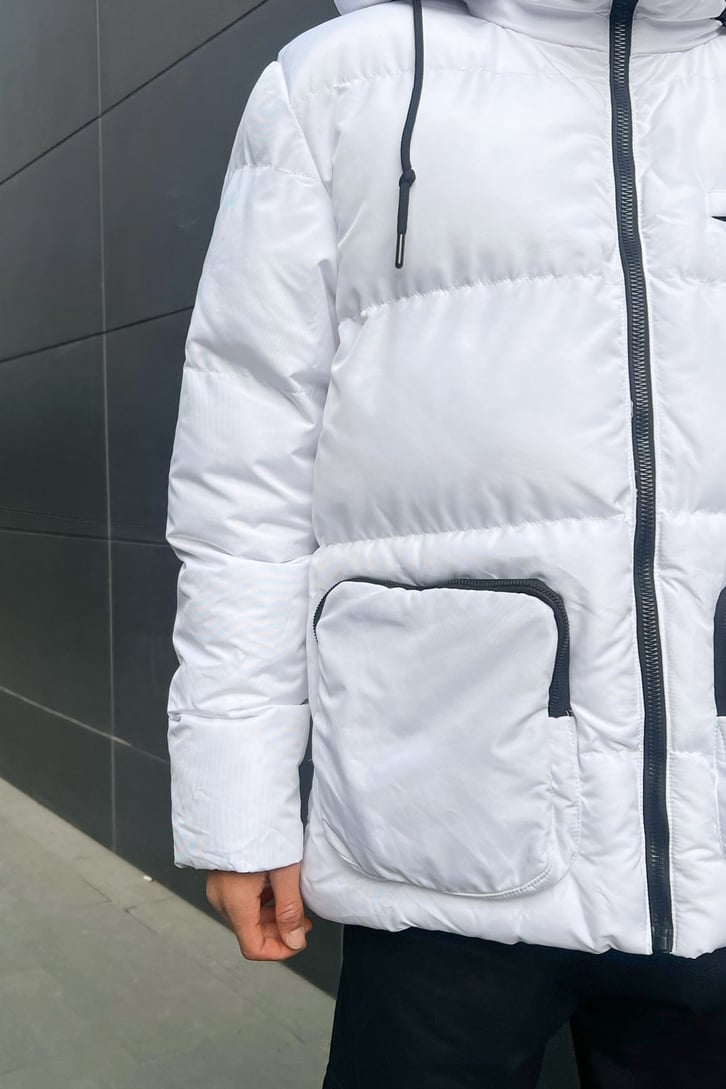Pocket Detail Beyaz Şişme Mont