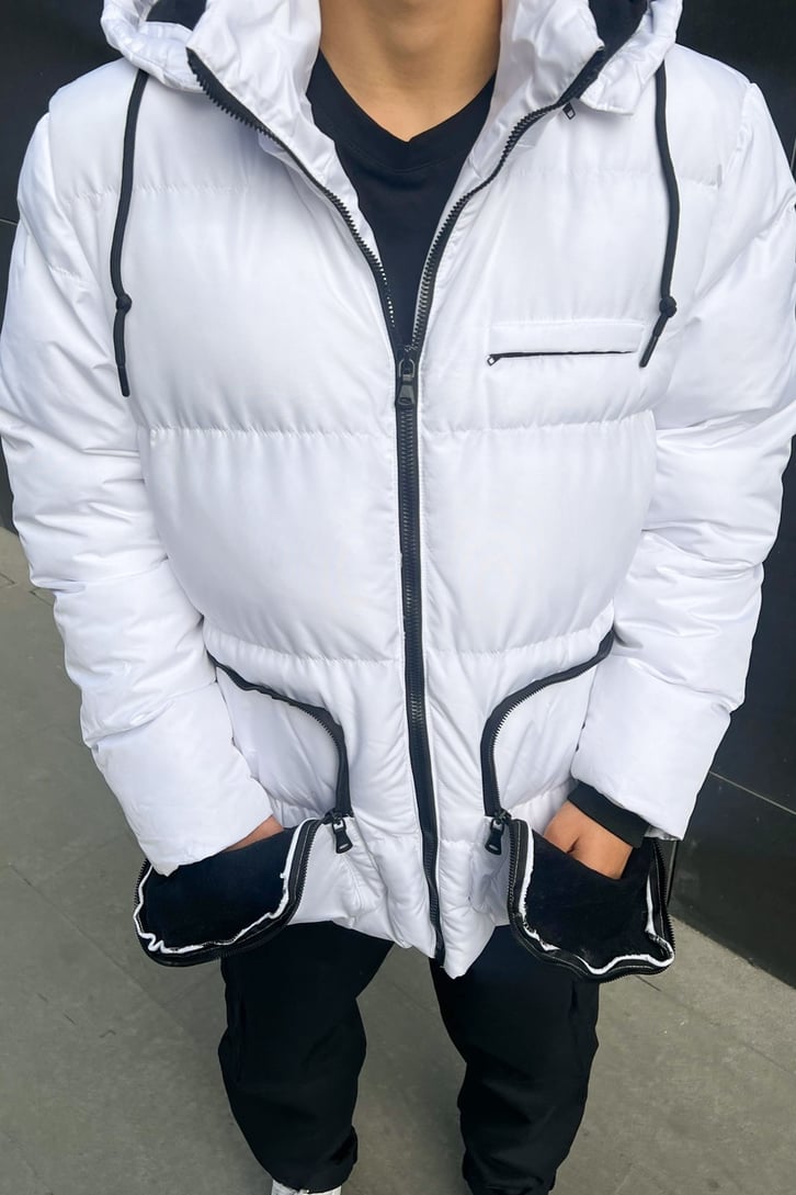 Pocket Detail Beyaz Şişme Mont