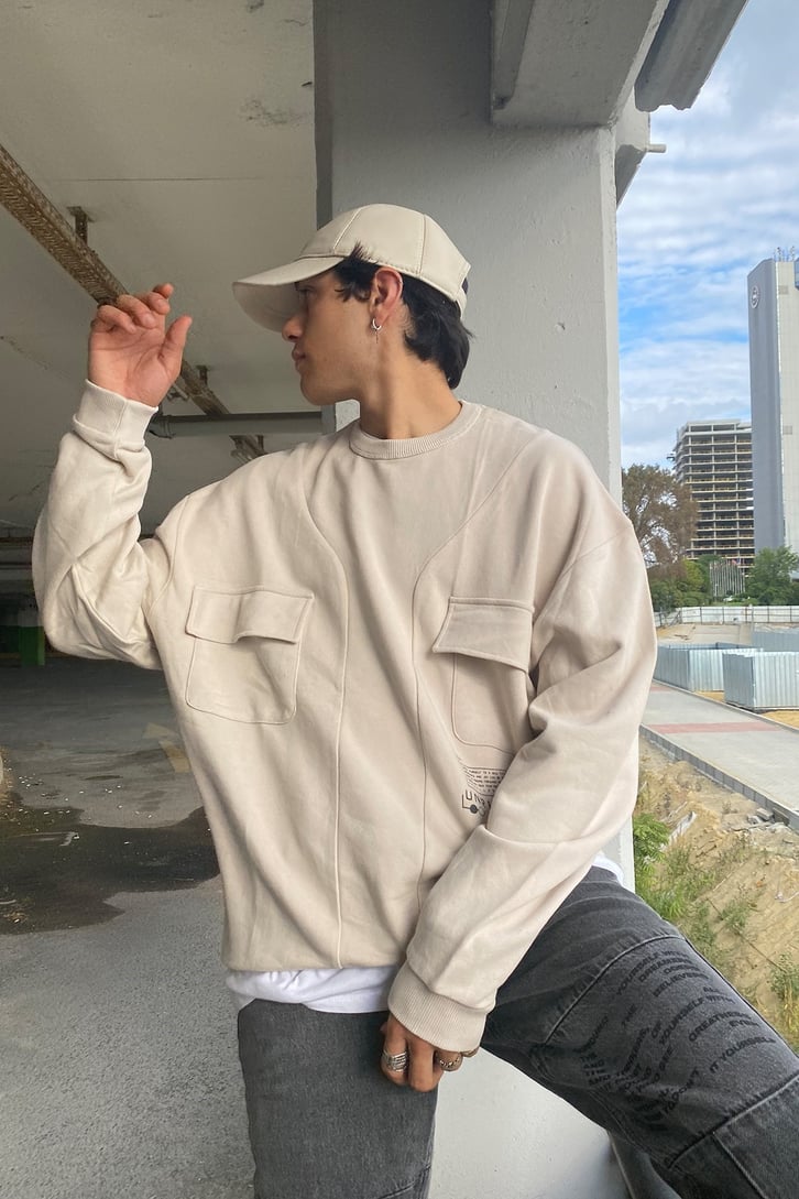 POCKET SWEATSHIRT