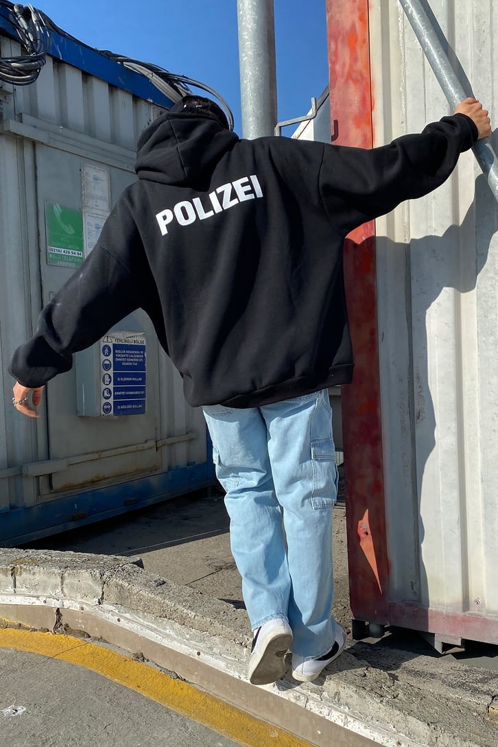 POLIZEI BASKILI OVERSIZE HOODIE