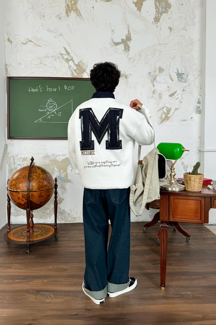 Polo Yaka Kot 3D Baskılı Sweatshirt