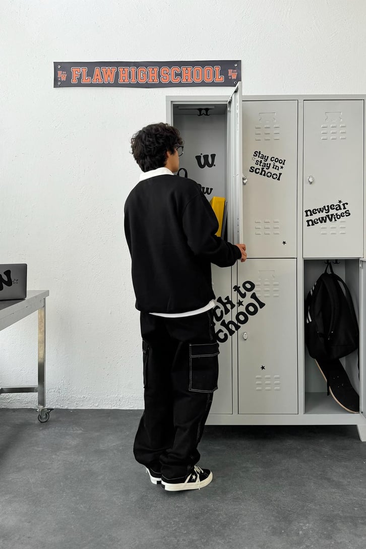 Polo Yaka Nakışlı Oversize Sweatshirt
