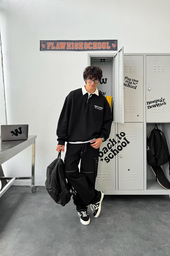 Polo Yaka Nakışlı Oversize Sweatshirt