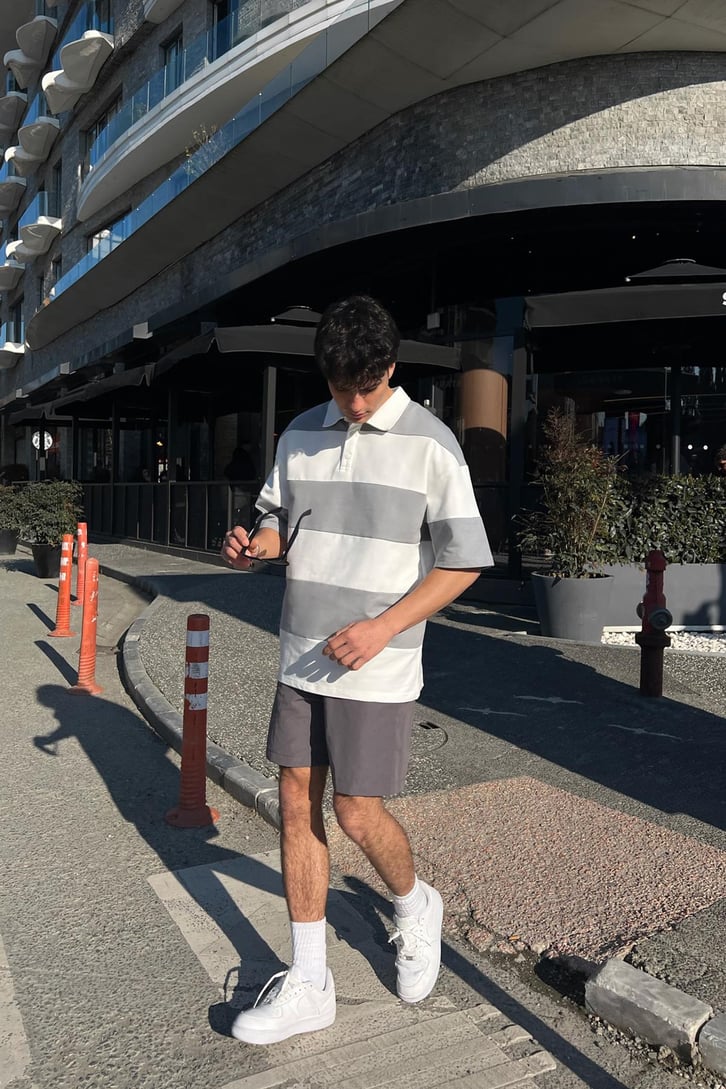 Polo Yaka Yatay Çizgili Gri Oversize Tişört