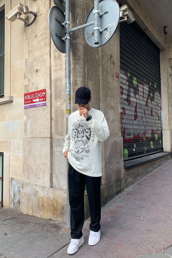 POSITIVE VIBES BASKILI OVERSIZE LONG SLEEVE TSHIRT