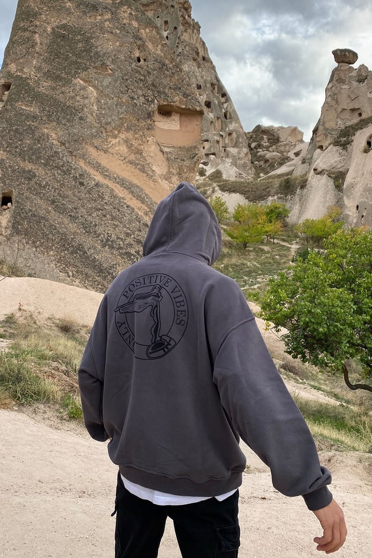 POSITIVE VIBES LOGOLU OVERSIZE HOODIE