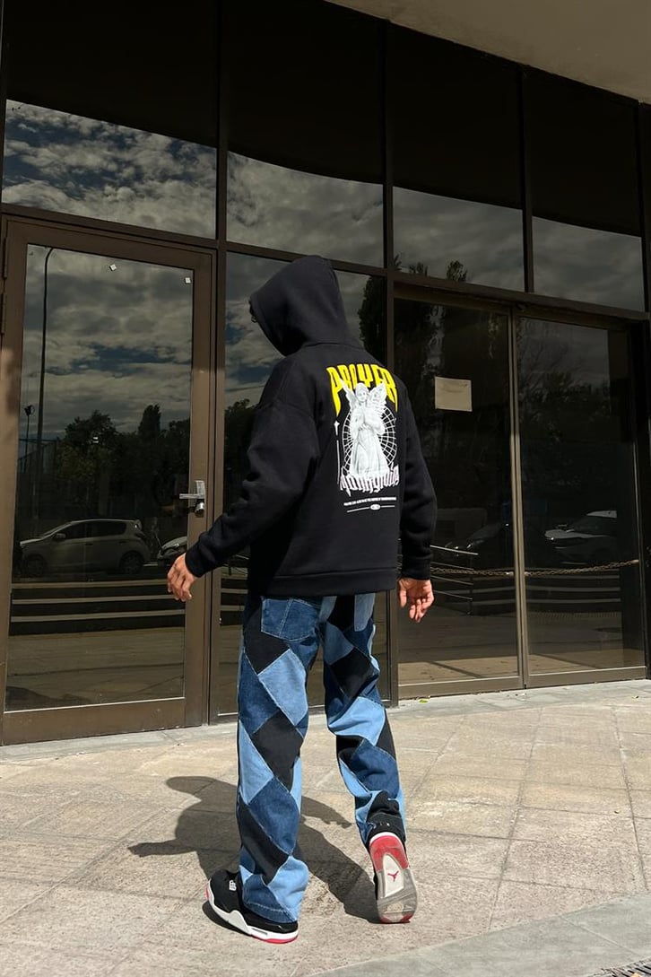 Prayer Statue Sırt Baskılı Siyah Oversize Hoodie