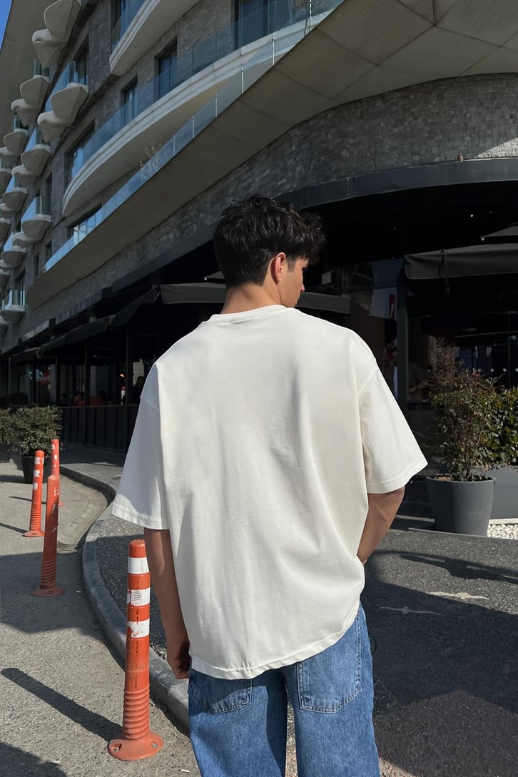 Premium Basic Beyaz Oversize Tişört