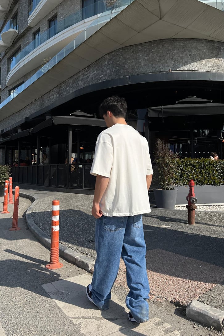 Premium Basic Beyaz Oversize Tişört