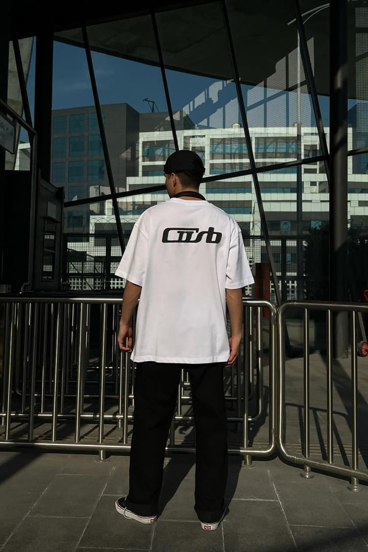 Premium Cusb Baskılı Beyaz Oversize Tişört