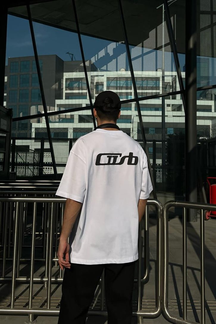 Premium Cusb Baskılı Beyaz Oversize Tişört
