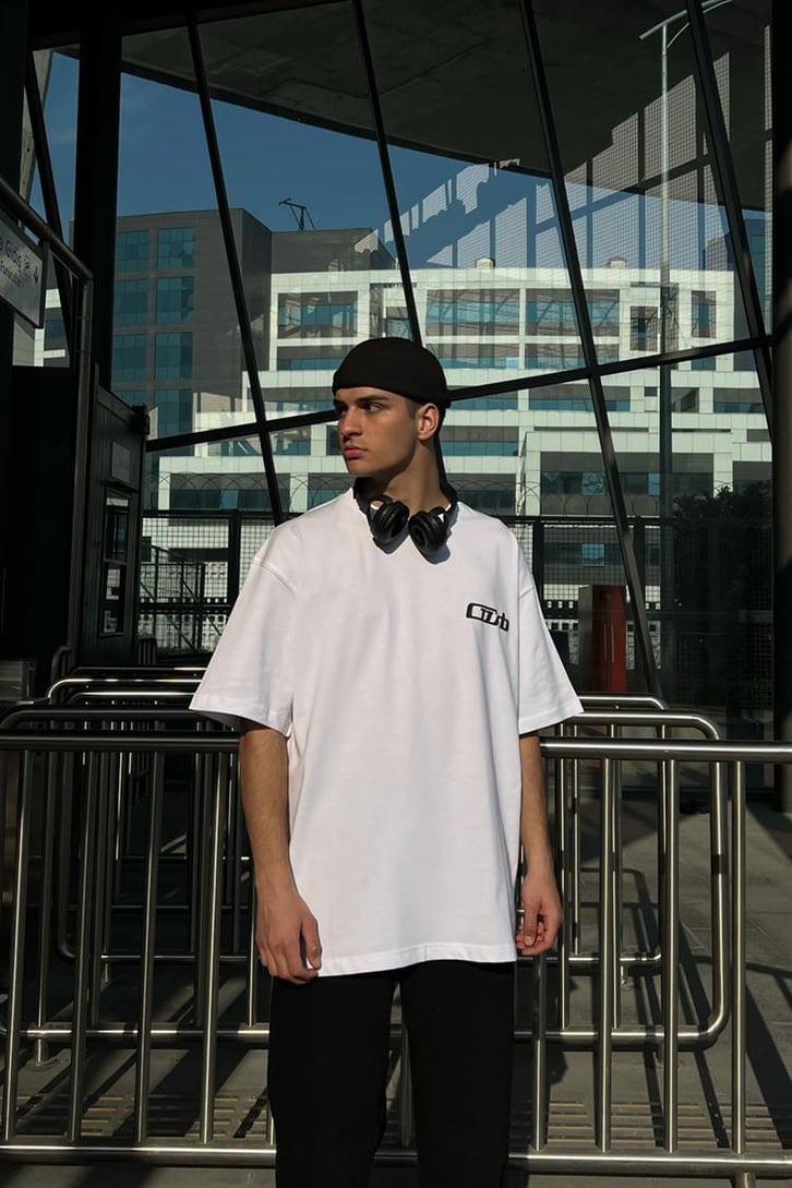 Premium Cusb Baskılı Beyaz Oversize Tişört
