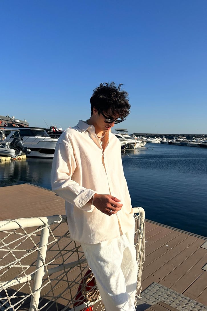 Premium Modal Karışımlı Ekru Oversize Gömlek