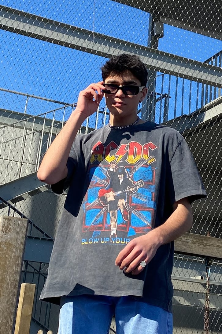 Printed Acid Washed Oversize Tshirt