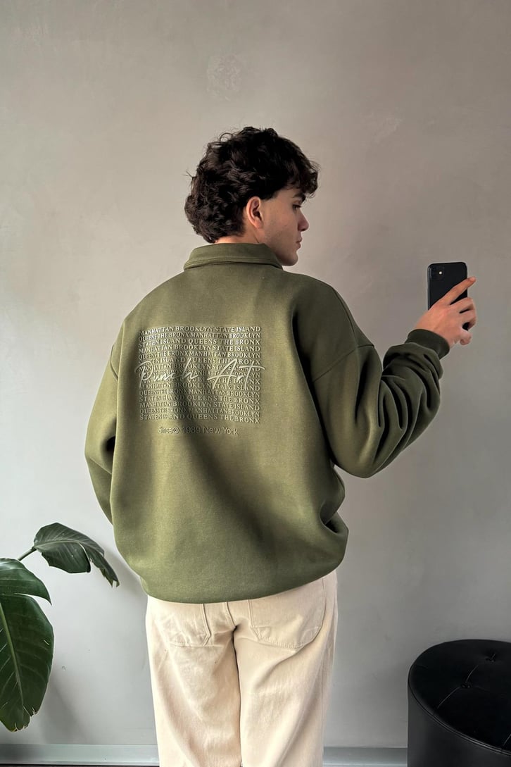 Punch Art Baskılı Polo Yaka Sweatshirt