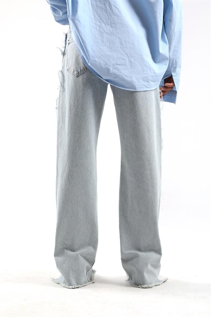 Püskül Detaylı Yırtmaçlı Baggy Jean