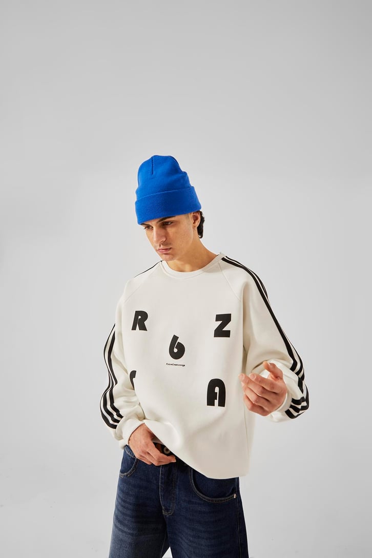 R6 Baskılı Beyaz Oversize Sweatshirt