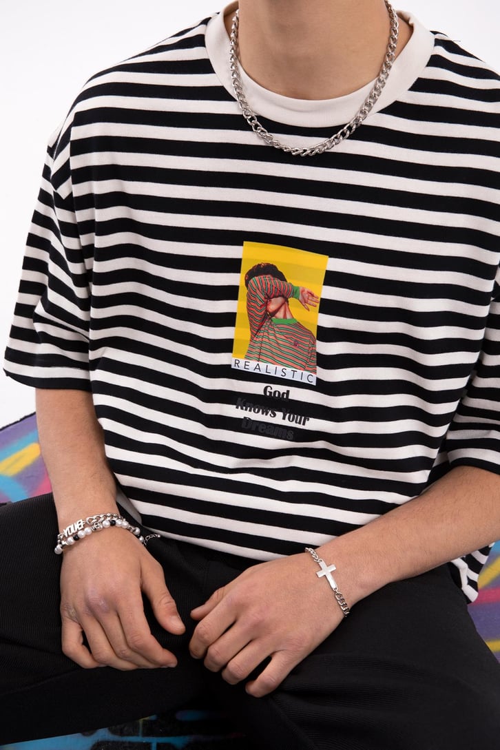 Realistic Baskılı Çizgili Oversize Tshirt