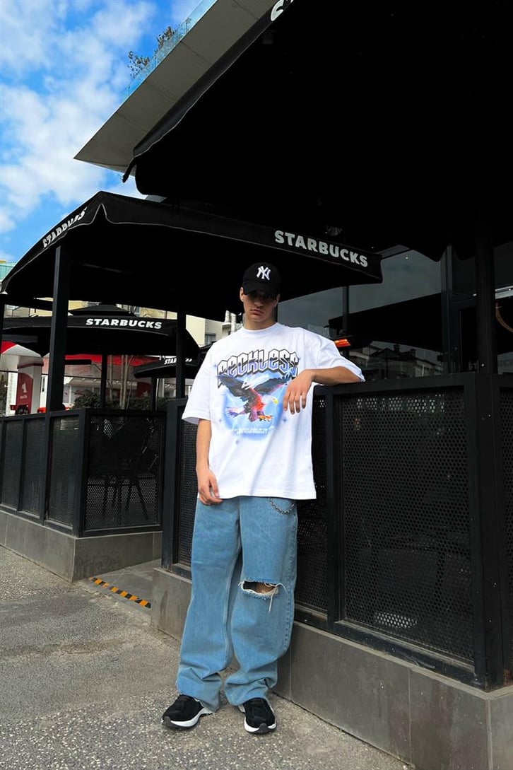 Reckless Eagle Beyaz Oversize Tişört