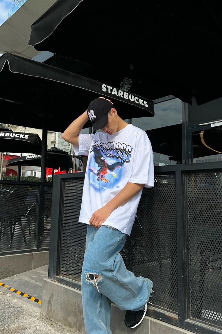 Reckless Eagle Beyaz Oversize Tişört