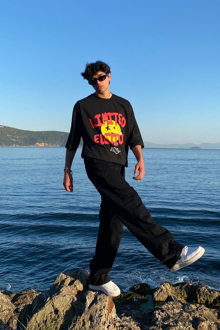 Red Limited Edition Baskılı Siyah Oversize Tshirt