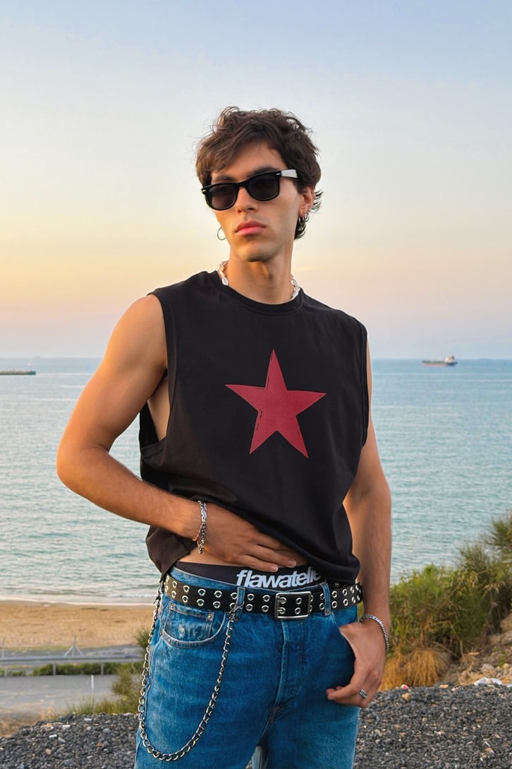 Red Star Kolsuz Tişört