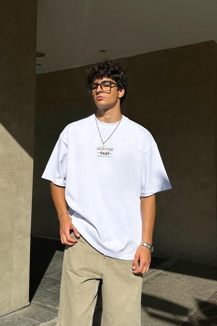 Red Wood Nakışlı Oversize Tişört